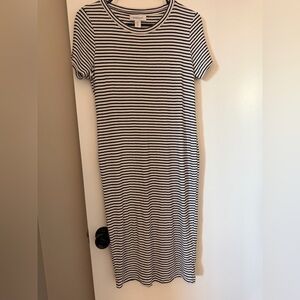 Motherhood Black and White Striped Short-Sleeve Maternity Dress